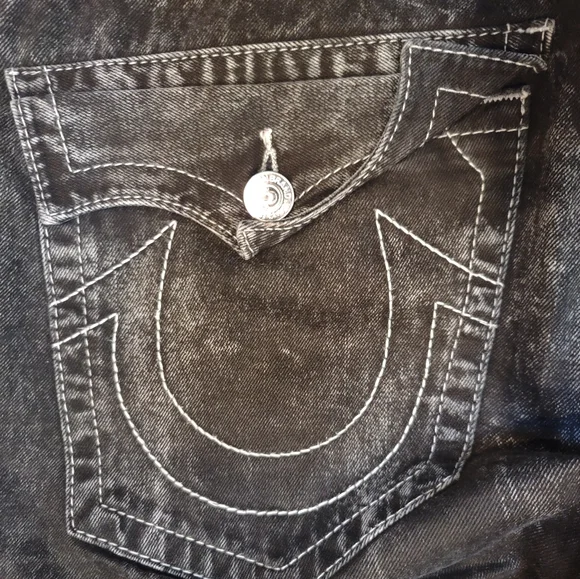 True Religion Jeans Basic Straight w/Flaps - Picture 3 of 5